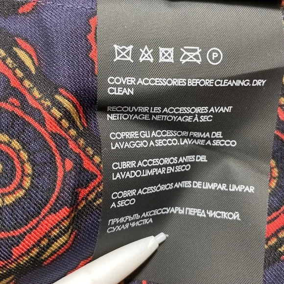 Club Monaco Women's Twist Front Printed Blouse Geometric Pattern Size S Blue - Picture 10 of 10